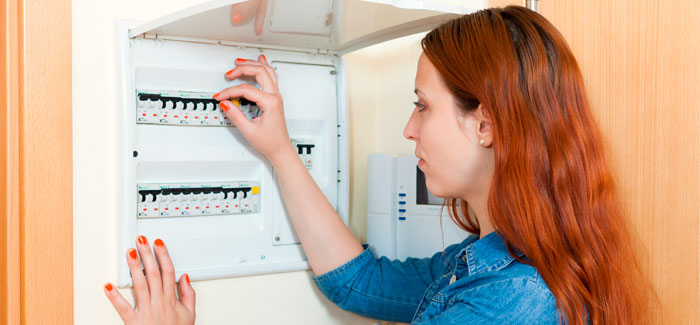 Ahorrar-factura-de-la-luz